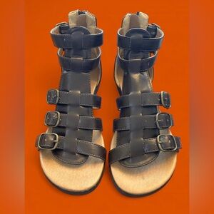 New with box- Madden girl dark brown “lake” flat gladiator sandals. 6.5